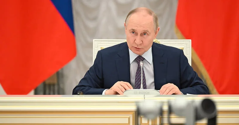 Путин ограничил заход иностранных судов в порты России