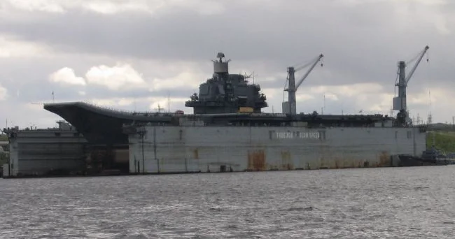 Admiral Kuznetsov Ukraynadan Kreml tərəfindən oğurlanıb