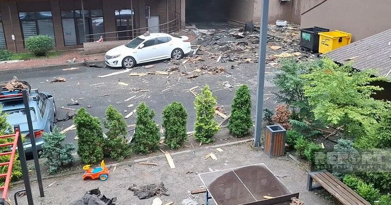 Azərbaycan səfirliyinin yaxınlığı bombalandı Ölənlər və yaralananlar var FOTO