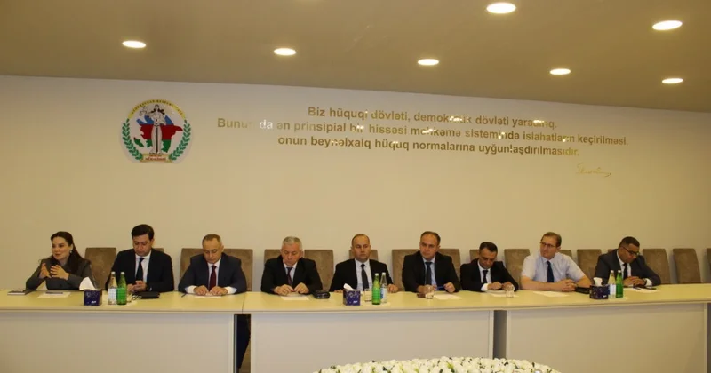 Hakimlər üçün “Stresin idarə olunması” təlimi keçirilib FOTO