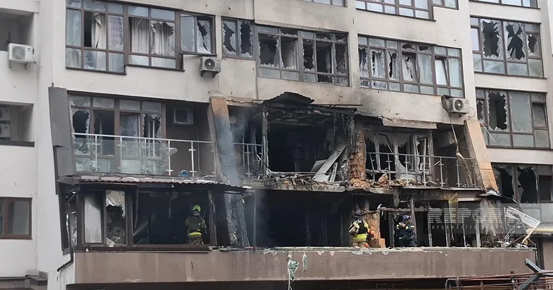Kiyevdə Azərbaycan səfirliyinin ətrafı bombalandı Ərazidən GÖRÜNTÜLƏR
