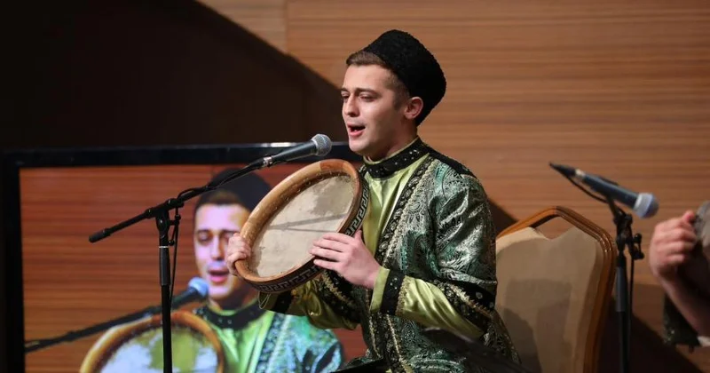 Özümü daha çox muğamatda tapıram