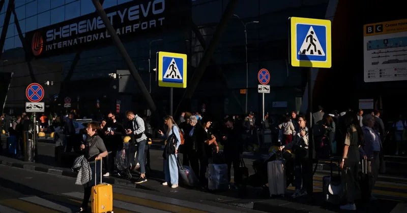 Moskva aeroportlarında xaos: sərnişinlər döşəmədə gecələdilər
