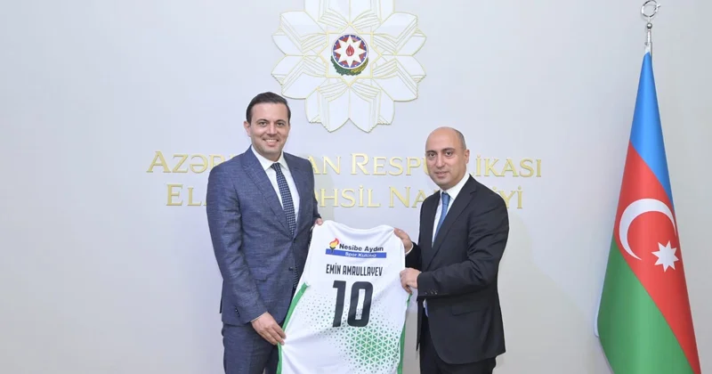 Emin Əmrullayev Nesibe Aydın ın prezidenti ilə görüşüb GƏLƏCƏYƏ HESABLANIN MÜZAKİRƏ/FOTO