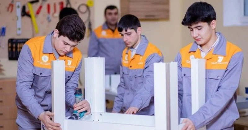 Peşə təhsili üzrə bəzi ixtisaslar tamamilə qəbuldan çıxarılacaq SƏBƏB