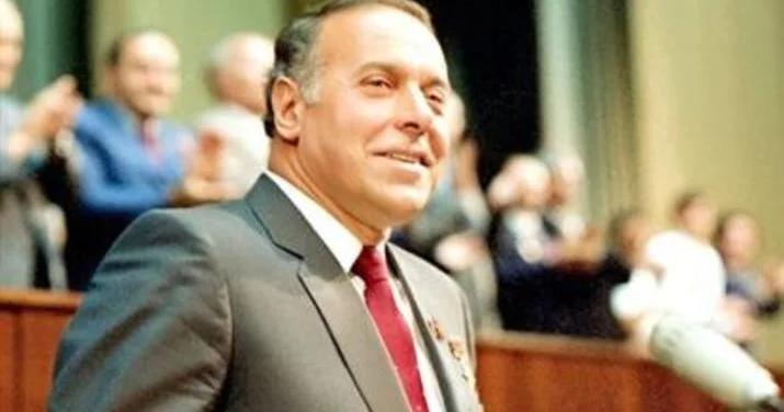 1990 cı il 22 iyul: Xalqın xilas tarixi