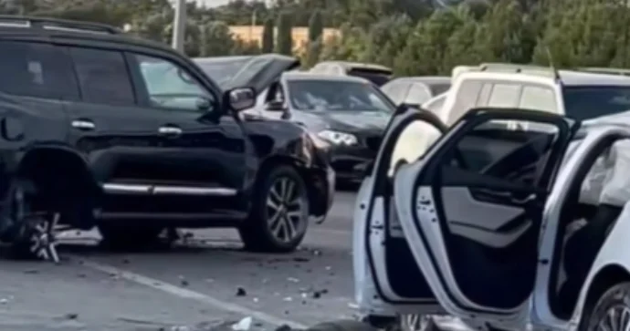 Bakıda BYD Lexus la toqquşdu VİDEO