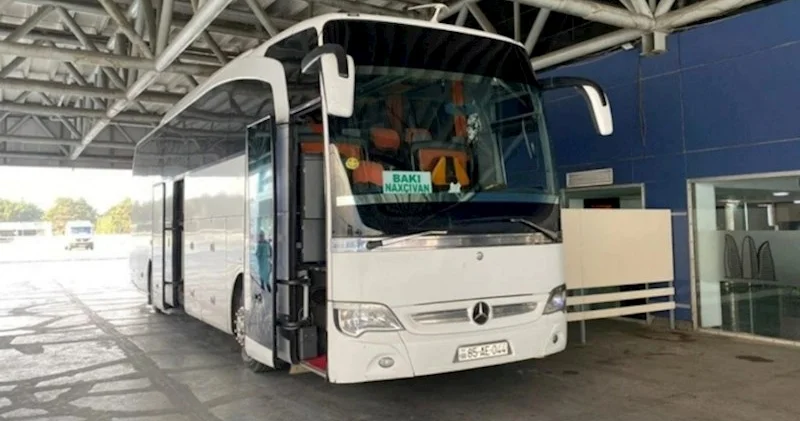 Bakı Naxçıvan Bakı avtobus reysi yenidən dayandırıldı Sərnişinlər narazıdırlar