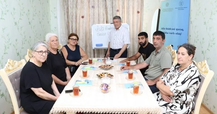 Ailə büdcəsi təlimləri davam edir FOTOLAR
