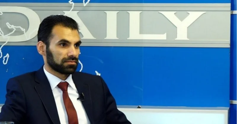 Poqosyan: “Ermənistan Əliyevin ayaqları altında sürünən heçlikdir”