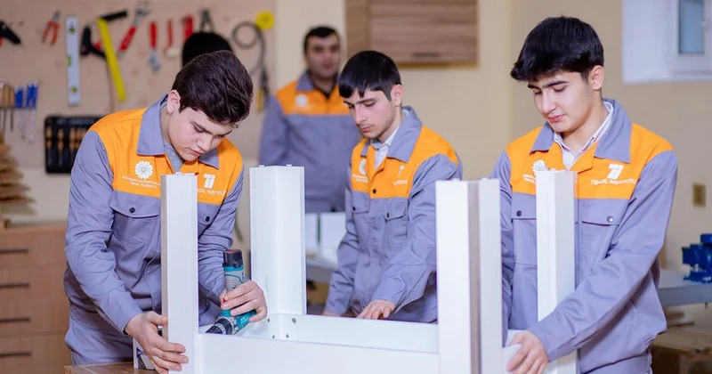 В Губе и Физули строятся новые профучилища
