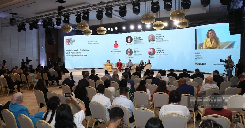 III Şuşa Qlobal Media Forumu çərçivəsində sosial şəbəkələrin ictimai rəyə təsiri müzakirə edilib