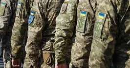 Ukrayna ordusunun iki zabiti Polşaya qaçıb