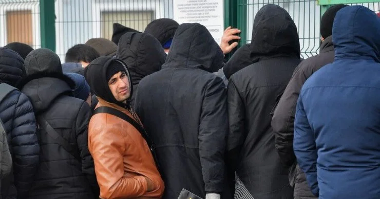 ABŞ: Qeyri Qanuni yaşayan immiqrantlara göz yumulmayacaq