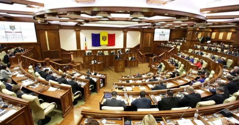Moldovada hökumətin yeni tərkibi TƏSDİQLƏNDİ