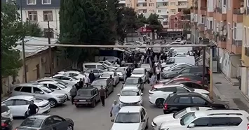 Xırdalan vağzalının ətrafında xaotik vəziyyət VİDEO