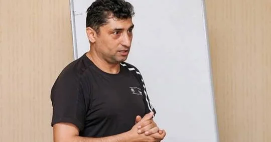 Bu komandanın müdafiəsini yarmaq mümkündü Aslan Kərimov