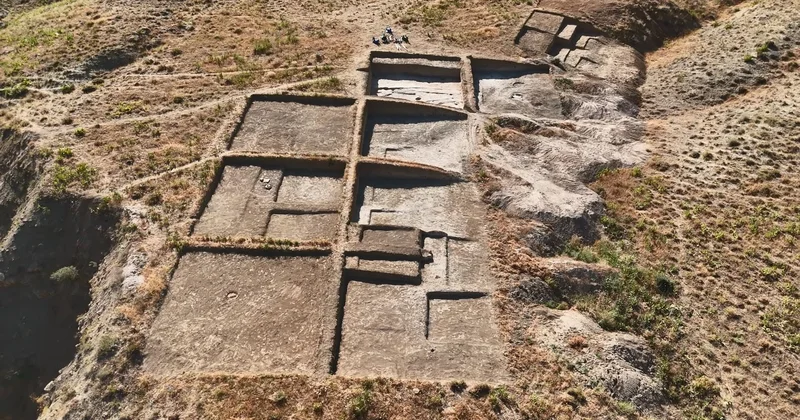 Naxçıvanda 7 min illik yeni arxeoloji mədəniyyətin izləri aşkarlandı FOTO