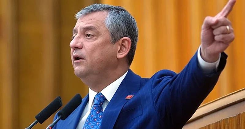 Özgür Özəl CHP ilə vidalaşdı: Yeni partiyanı elan etdi
