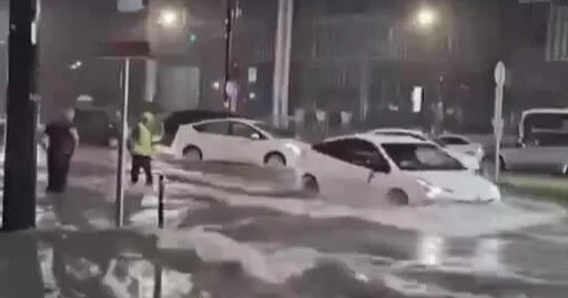 Tbilisidə güclü leysan küçələri su altında qoydu (Video)