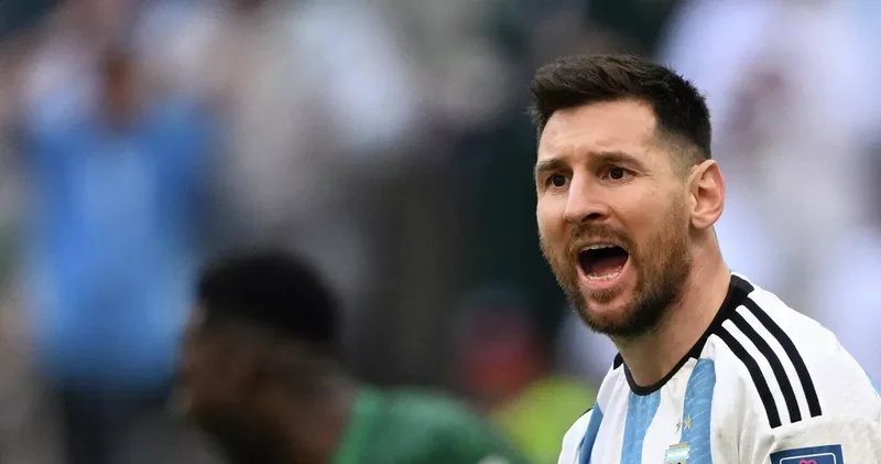 Ağ göylərin biabırçılığı: Messi İspaniyanın kölgəsində qaldı, möcüzə baş vermədi “Le Figaro“