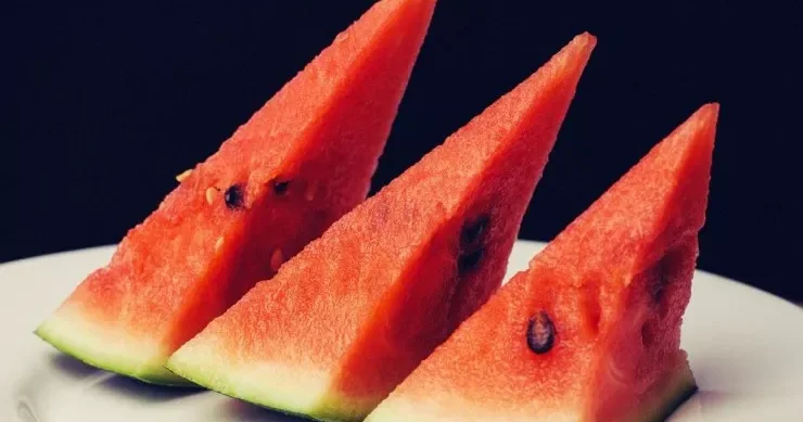 Şirin və yetişmiş qarpız seçməyin 10 qaydası