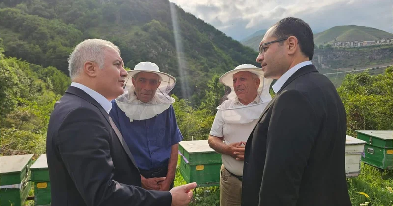 Bəşir Hacıyev nazirlə Kəlbəcərdəki təsərrüfatlara baş çəkib
