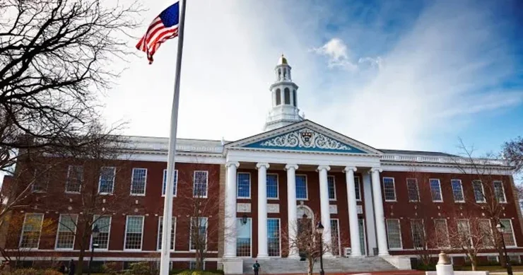 Harvard üçün UTANCVERİCİ QALMAQAL: ABŞ Ədliyyə Nazirliyi təhqiqata başladı