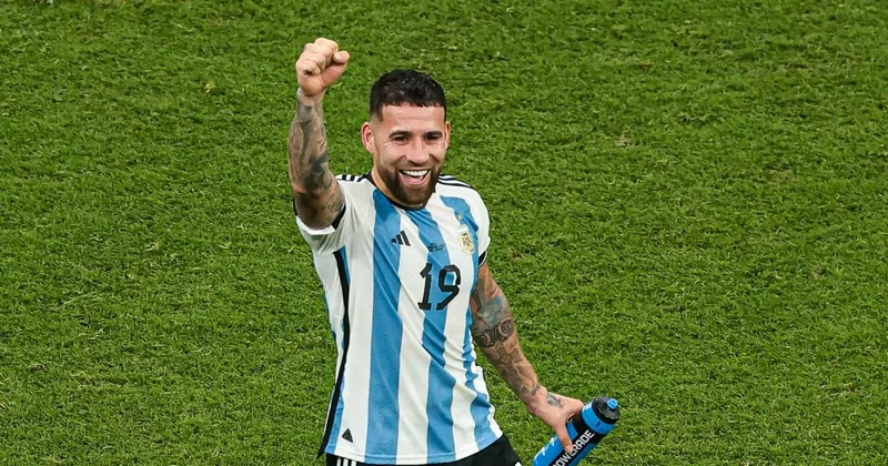 Nikolas Otamendi Argentina millisində karyerasını bitirib