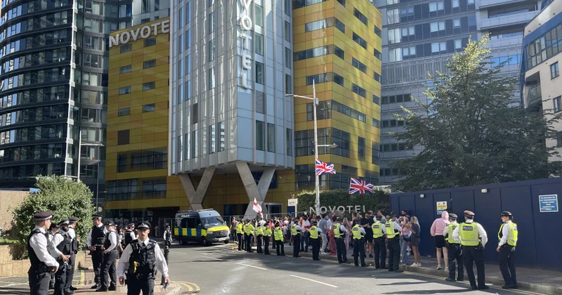 Böyük Britaniyada hotellərdə yeləşdirilən sığınacaq axtaranların sayı 8 faiz artıb
