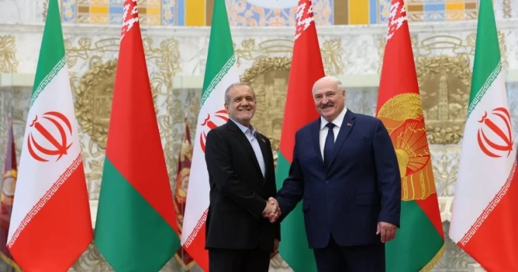 Lukaşenko: Belarus Ermənistan vasitəsilə İran və Fars körfəzinə çıxışda maraqlıdır