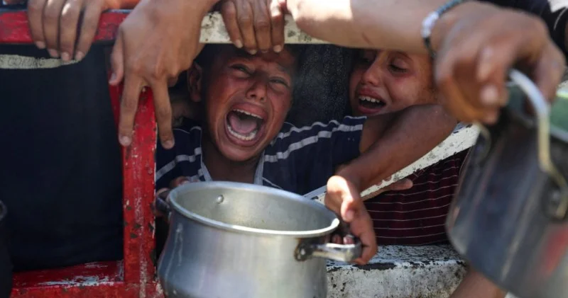 Qəzzada daha 2 nəfər aclığın qurbanı oldu
