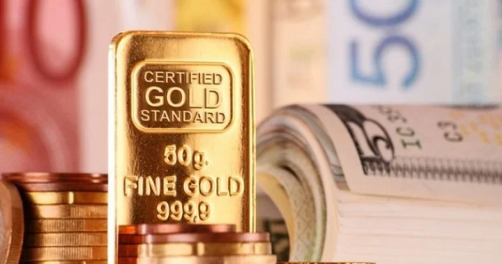 Mərkəzi Bankın ehtiyatı artıb 2.1 milyard dollardan çox