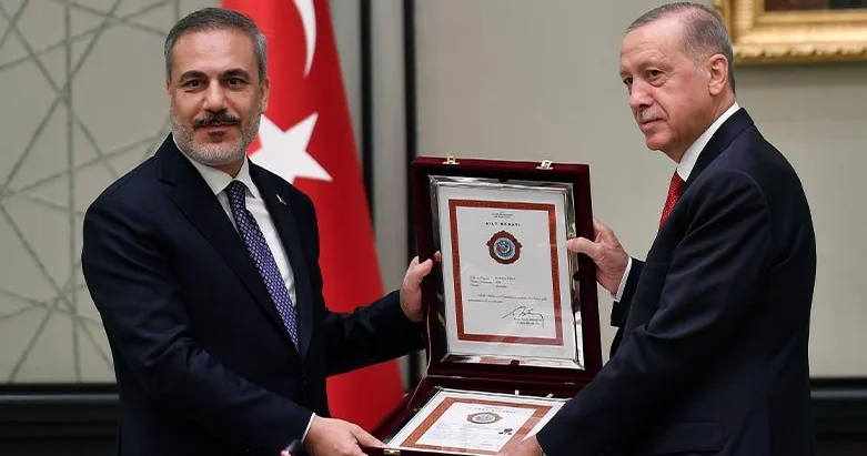 Türkiyə müxalifəti Ərdoğan və Hakan Fidanı bir birinə qarşı qoymağa çalışır