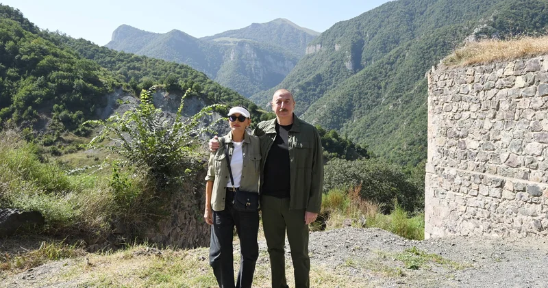 Prezidentlə xanımı Kəlbəcərdə sakinlərlə GÖRÜŞDÜ
