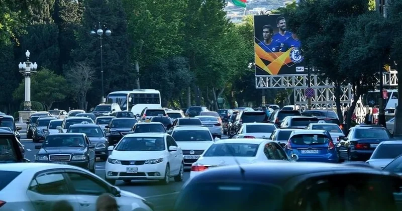 Paytaxtda tıxacların qarşısını necə almaq olar? AÇIQLAMA