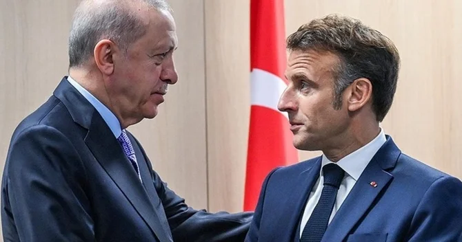 Ərdoğan Makronla Azərbaycan və Ermənistan arasındakı Vaşinqton sammitini müzakirə edib