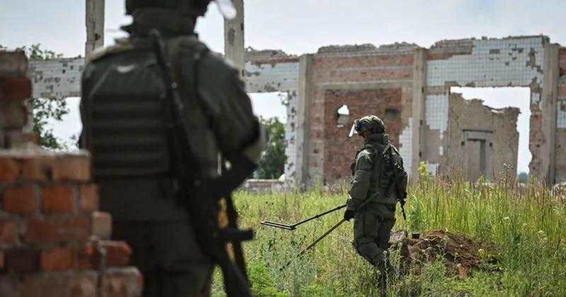 Rusiya ordusu Donetsk vilayətində yaşayış məntəqəsini nəzarətə götürdü