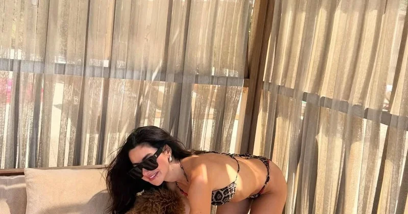 Nəsrin Cavadzadə bikinili fotoları ilə heyran etdi FOTO