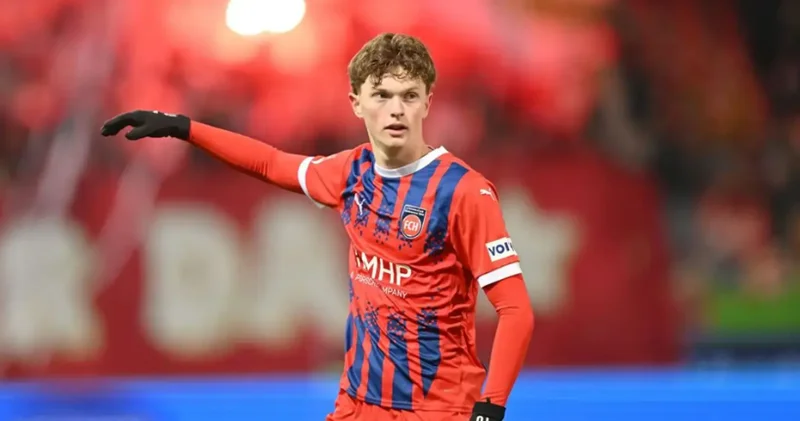 “Bavariya”nın yetirməsi PSV yolunda