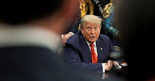 Трамп решил наказывать за сожжение американского флага