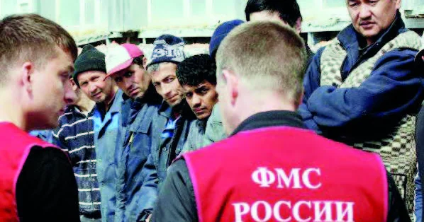 Rusiyada xaricilərə taksi sürməyi də etibar etmirlər