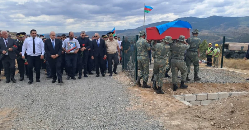 Şəhid Cümşüd Məmmədovun nəşi Laçında TORPAĞA TAPŞIRILDI FOTO