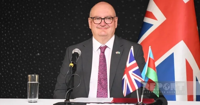 Dankan Norman: Azərbaycan dilini öyrənmək karyeramdakı ən yaxşı qərarlardan biri olub