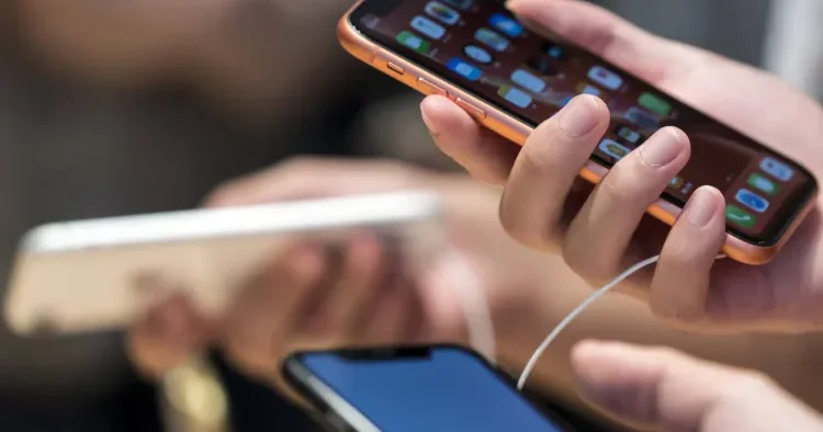 Avropada smartfon böhranı: Hansı markalar liderdir?