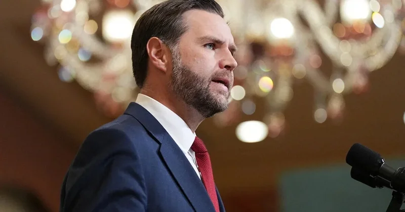 Вэнс заявил, что США не знают, как долго придется оказывать экономическое давление на Иран