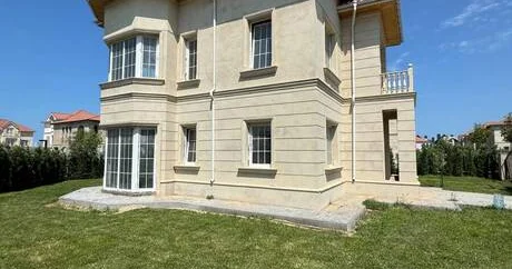 Apartament bina ilə həyət evi arasındakı məsafənin az olması: Mənfi tərəfləri