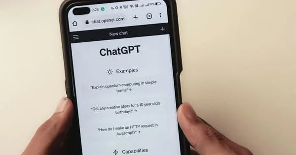 Süni intellektdə yeni yanaşma ChatGPT niyə “yox” deyir?