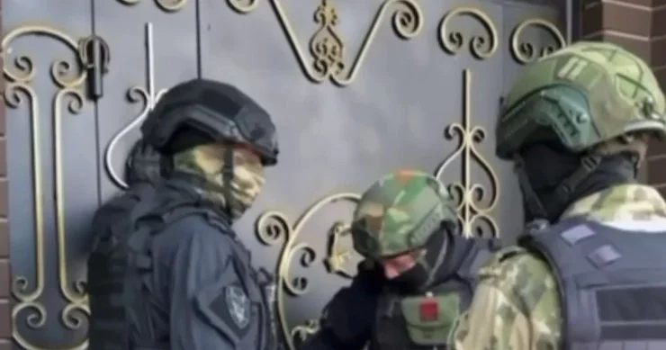 Rusiyada yenə “azərbaycanlı ovu” başlayıb? FSB Permdə “əməliyyat” keçirib + VİDEO