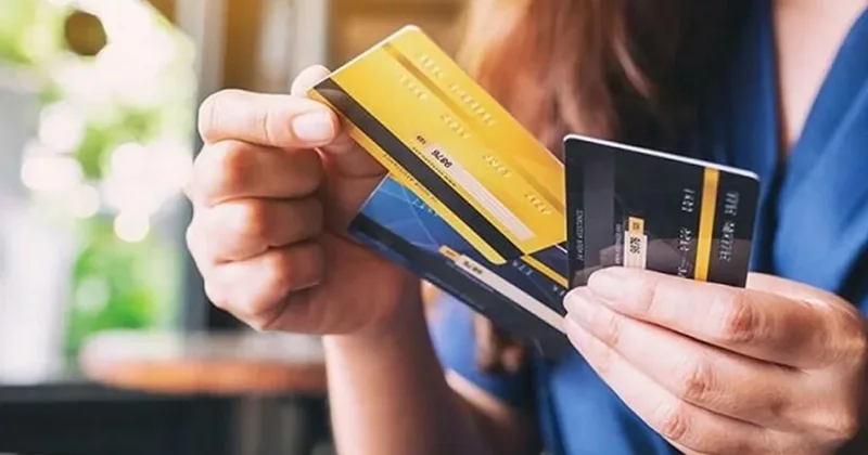 Azərbaycanda nağdsız ödənişlərin həcmi 9,9 milyard manatı keçdi